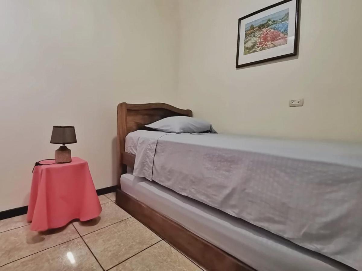 Casa Cafetal Aeropuerto Apartment Alajuela